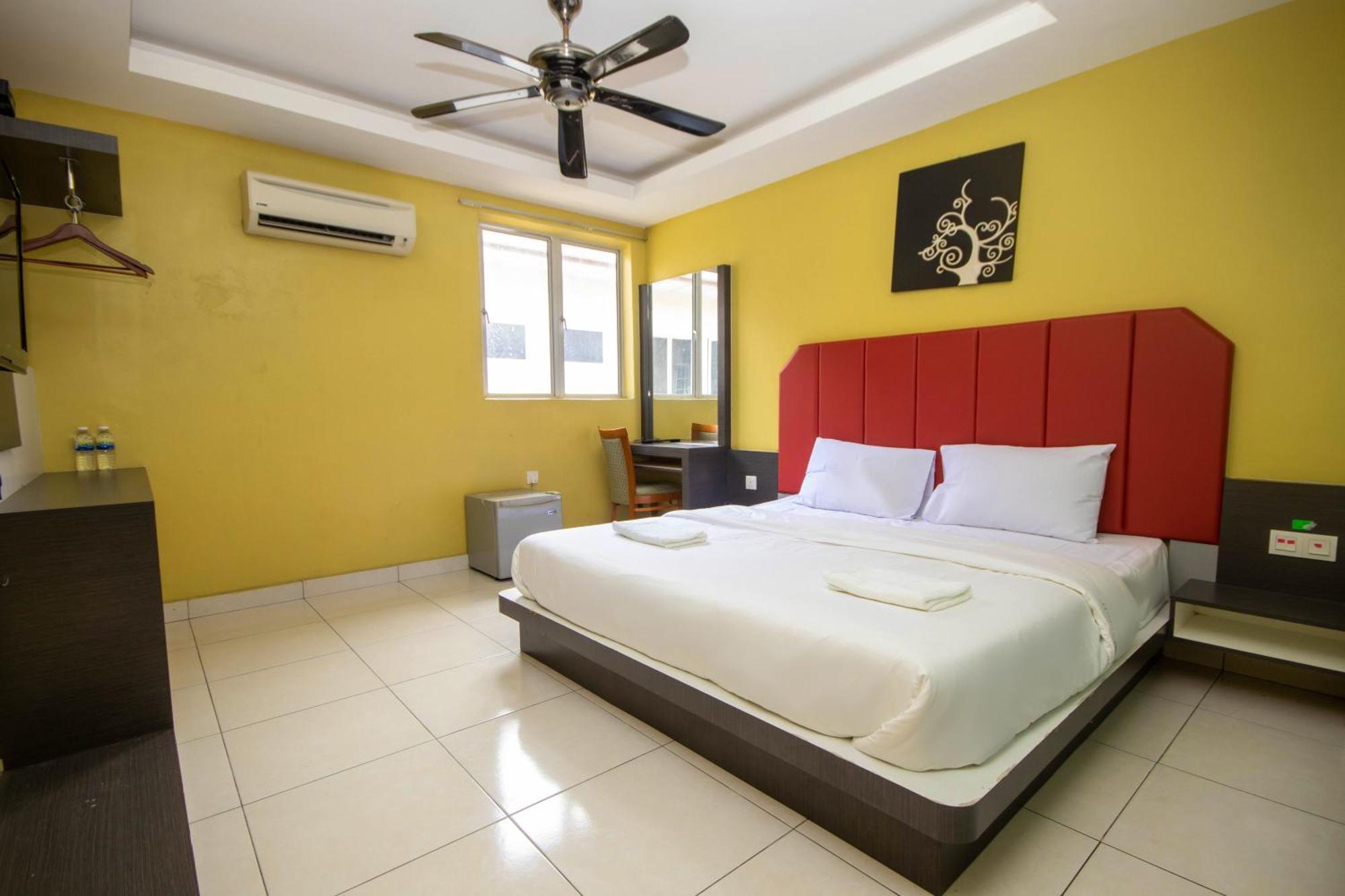 Jq Happy Lumut Hotel Esterno foto