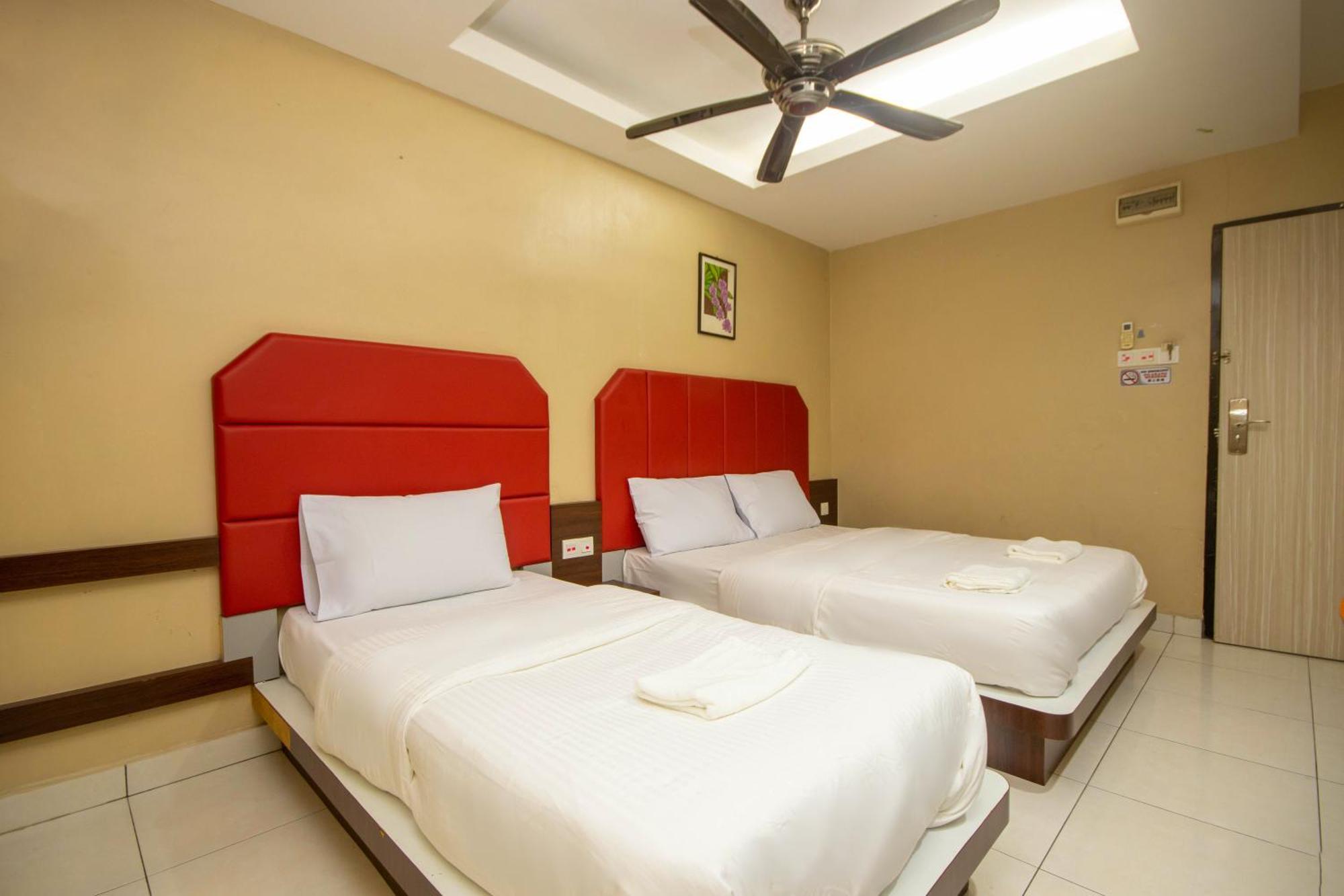 Jq Happy Lumut Hotel Esterno foto