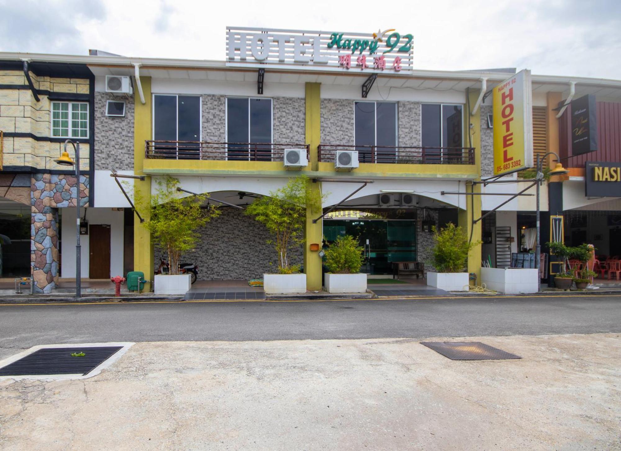 Jq Happy Lumut Hotel Esterno foto
