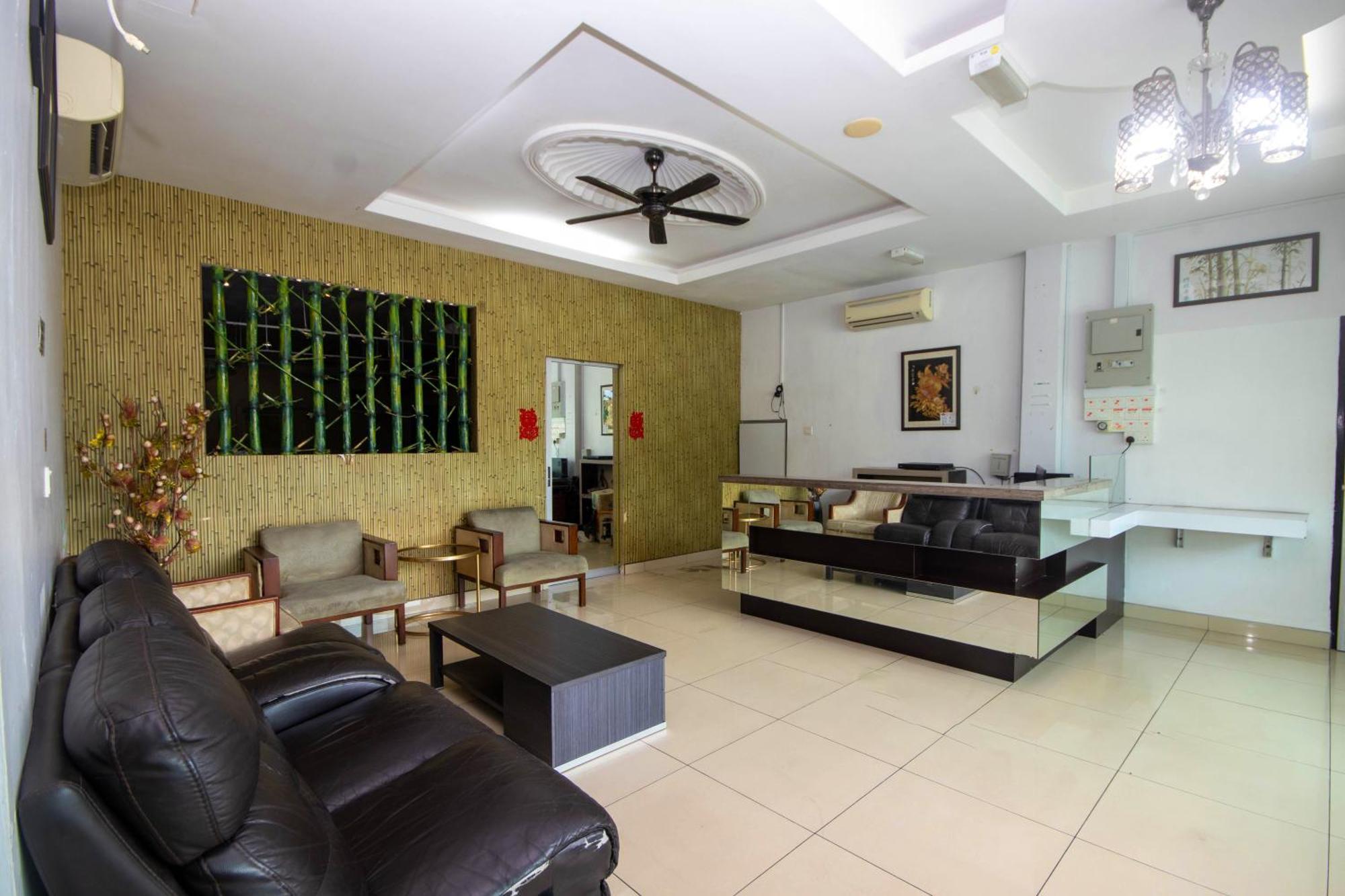 Jq Happy Lumut Hotel Esterno foto